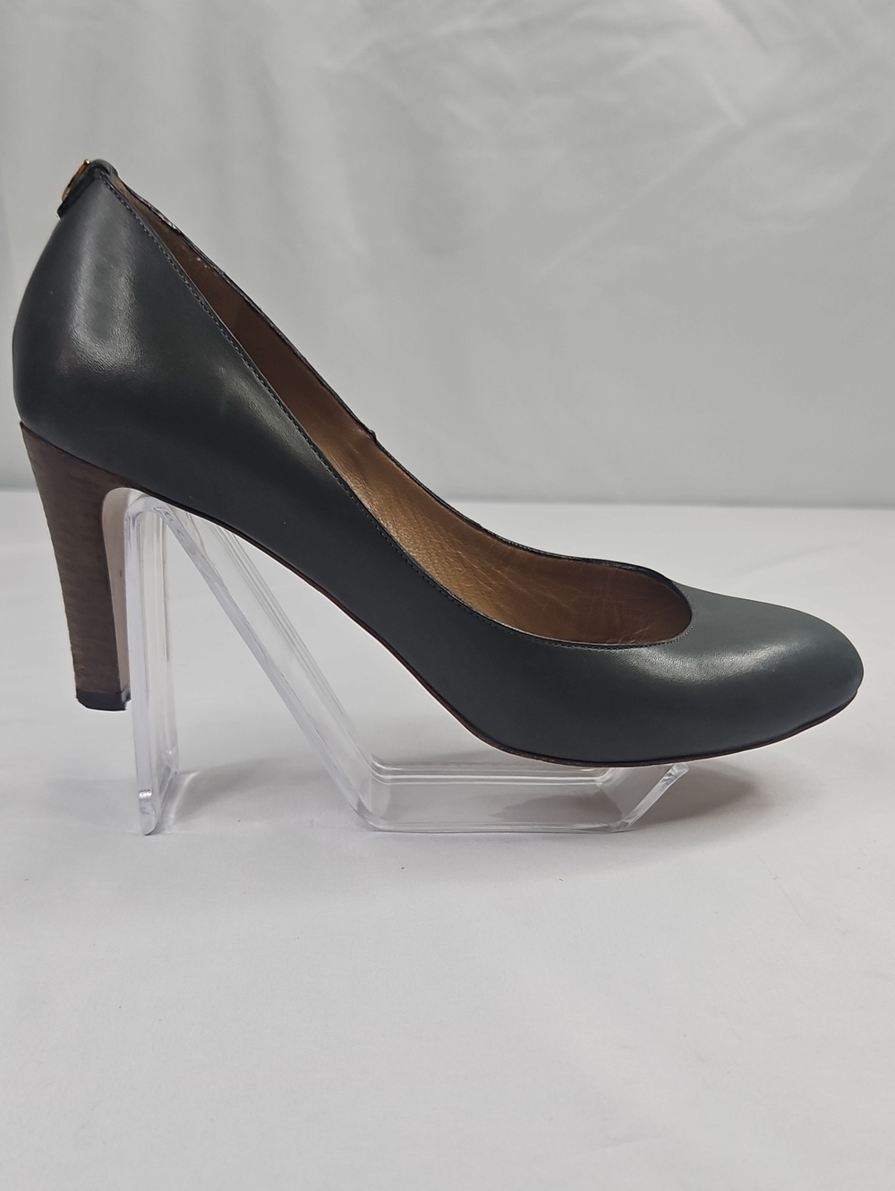 Elegant Chloé slate gray leather Chloe Slate Gray Leather High Heel Pump Size 39